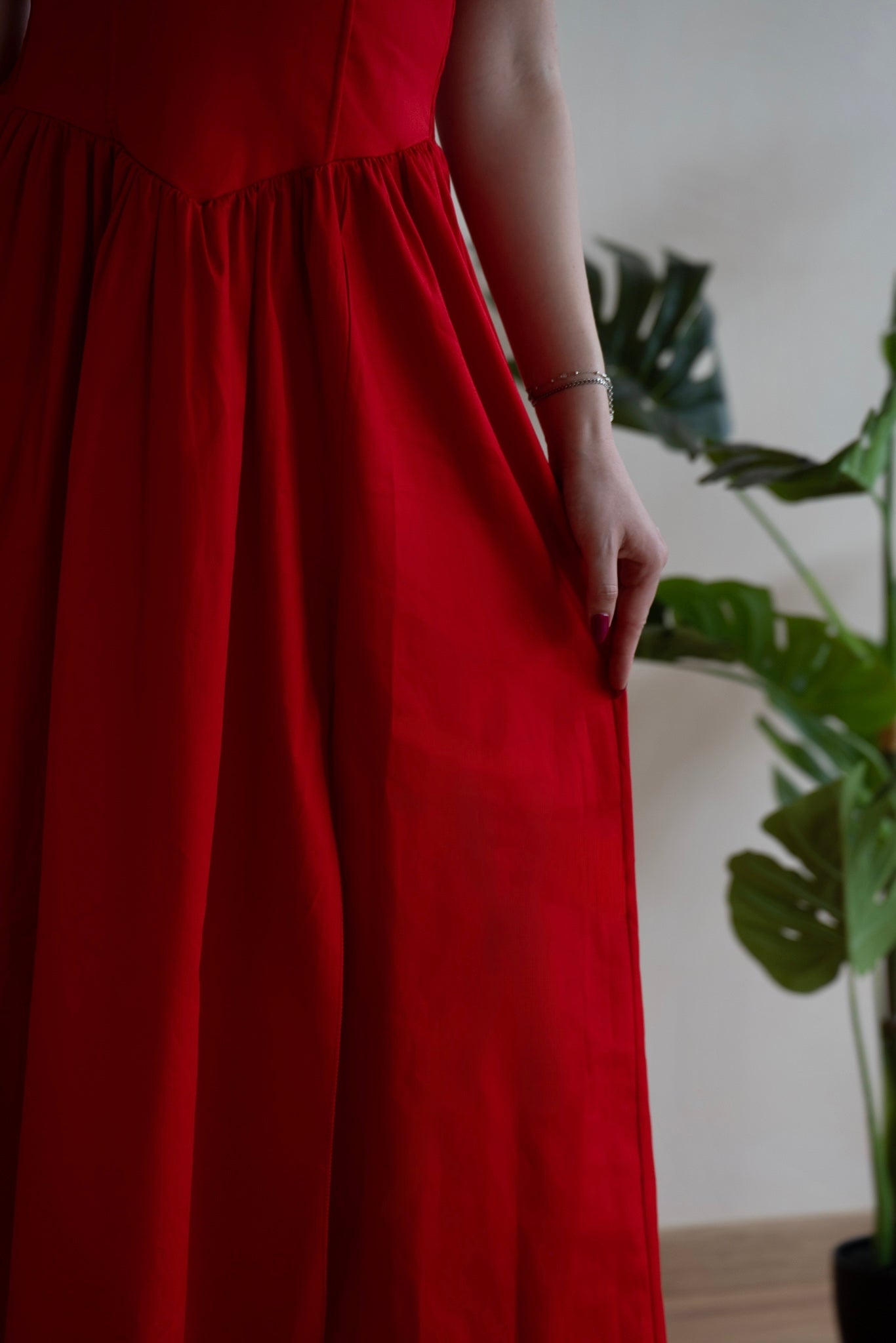 Rochie de Vară Roșie Marta cu Șliț Inalt - Made in Italy