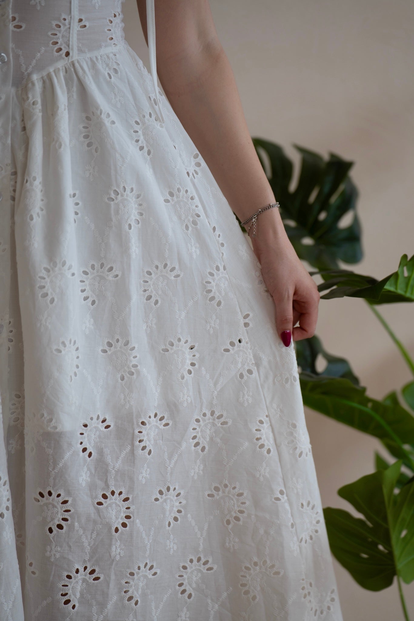 Rochie de Vără Albă Capri cu Dantelă și Fundițe la Umeri - Made in Italy