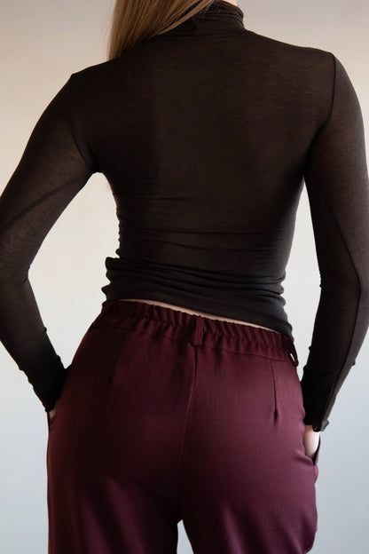 Sheer Cashmere Turtleneck – Brown